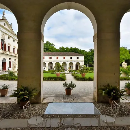 Villa Barchessa Palladio By Interhome-3